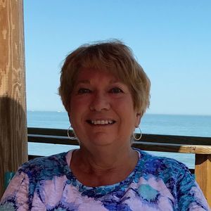 Meet your Posher, Becky